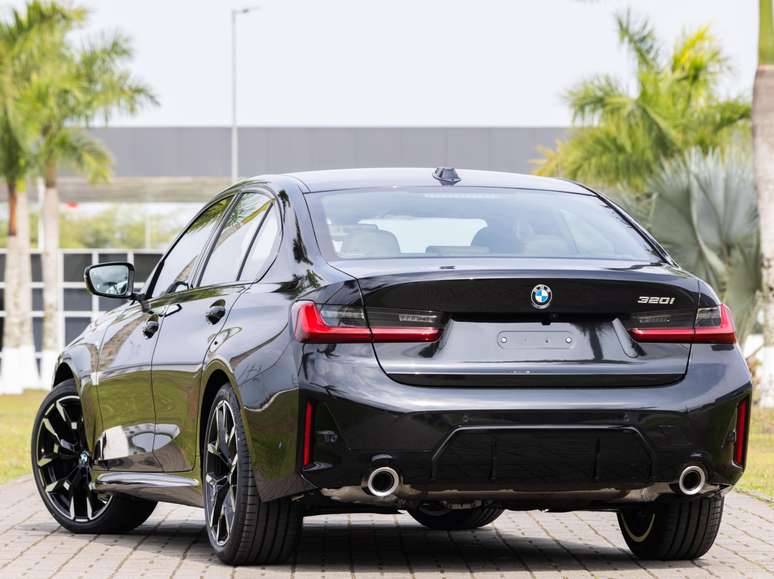 Novo BMW 320i M Sport 2025