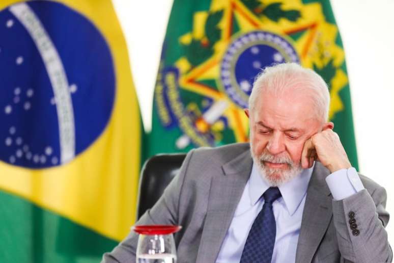 Lula comanda reunião com ministros e integrantes de outros órgãos, para unificar o combate aos problemas relacionados às bets, nesta quinta-feira, 3