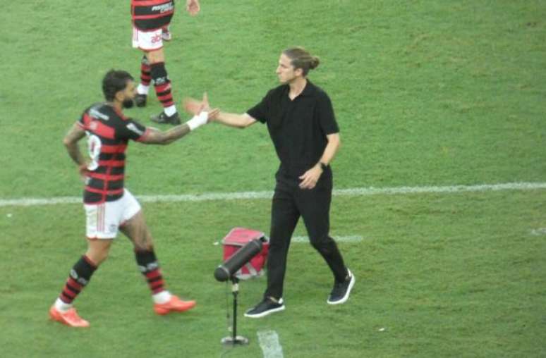 Filipe Luís, encantado con su debut como técnico del Flamengo: ‘Me siento honrado’