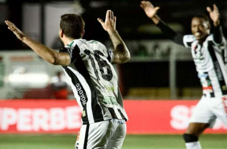 En un partido con final tumultuoso, Operário venció al Chapecoense en la Serie B