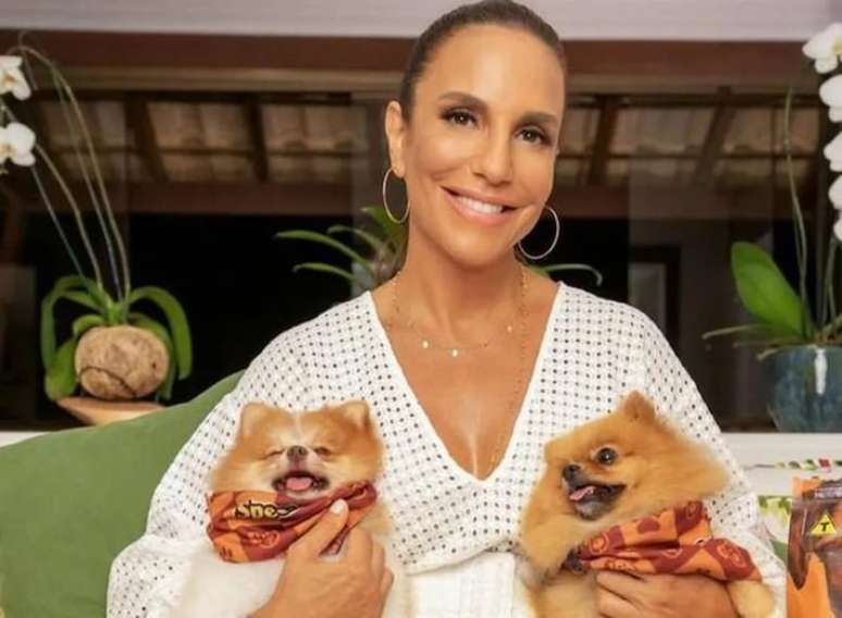 Ivete Sangalo e os pets