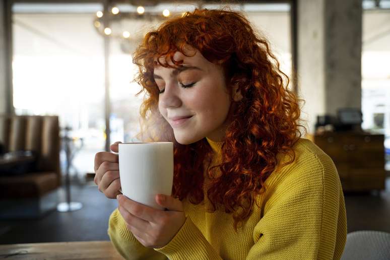 Descubra qual é o melhor horário para tomar café