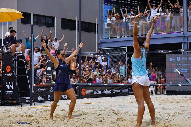 A mineira Graziele Silva continua fazendo história ao vencer sua dupla preferida e chegar à final em Belo Horizonte