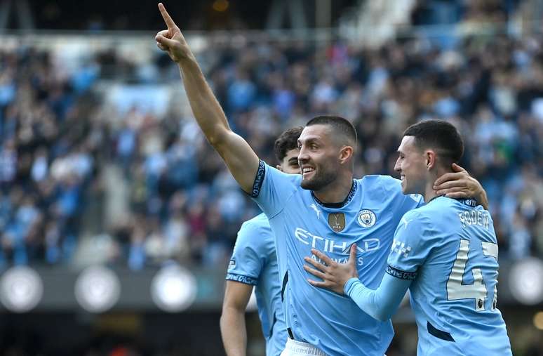 Con dos goles de Kovacic, Manchester City venció al Fulham y volvió a lograr la victoria en la Premier League