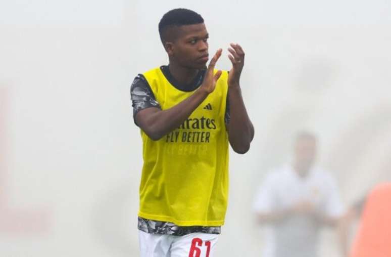 El partido Nacional x Benfica fue pospuesto por niebla