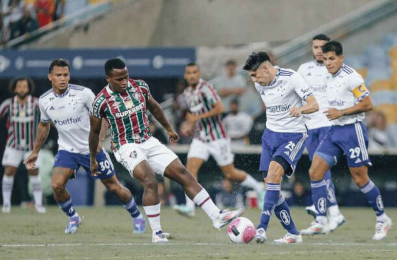 Con estos resultados, Fluminense quedó fuera de la zona de descenso