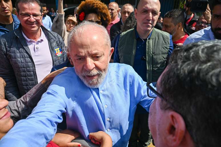 O Presidente da República, Luiz Inácio Lula da Silva (PT), votou na Escola Estadual João Firmino, no bairro Assunção, em São Bernardo do Campo, no ABC Paulista, neste domingo, 06 de outubro de 2024