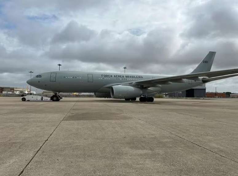 Avião da FAB em Guarulhos (SP).