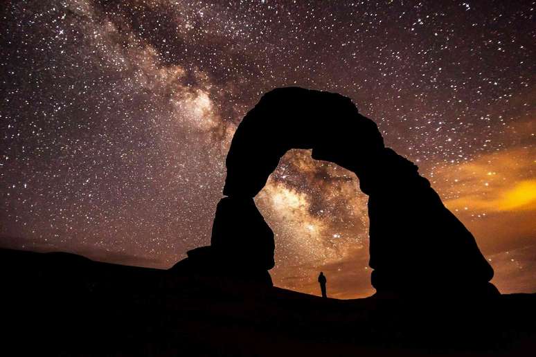 A primeira evidência da expansão do Universo veio de observações de galáxias além da Via Láctea. U.S. National Park Service.