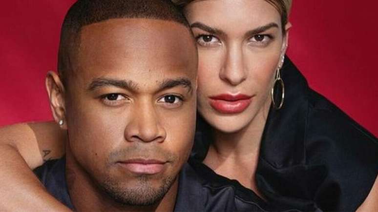 L&eacute;o Santana e Lore Improta