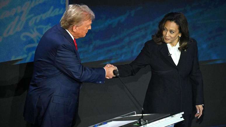 Harris e Trump competirão pela presidência nas eleições de novembro.