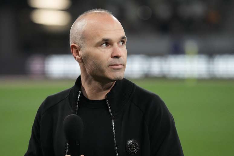 Aos 40 anos, Andrés Iniesta anuncia aposentadoria