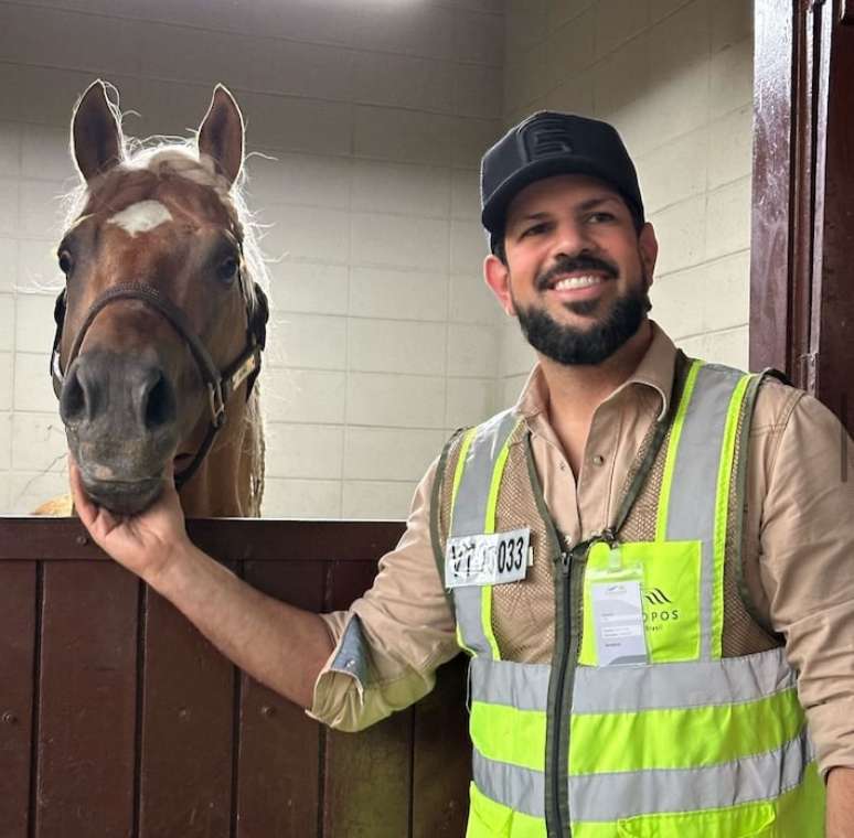 Sorocaba e Chico Whiz, cavalo da raça Quarto de Milha.