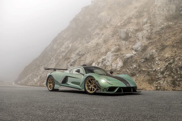 Carro Venom F5.