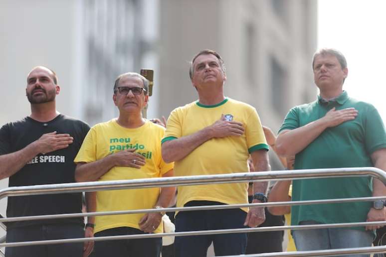 Eduardo Bolsonaro, Silas Malafaia, Jair Bolsonaro e Tarcísio de Freitas no ato de 7 de Setembro na Avenida Paulista