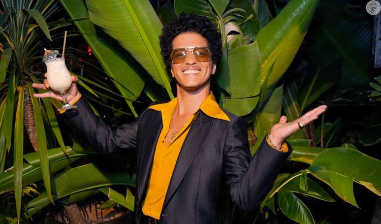 Bruno Mars no Brasil: você sabia que o cantor quase cancelou um show aqui depois de se acabar na feijoada e caipirinha?.