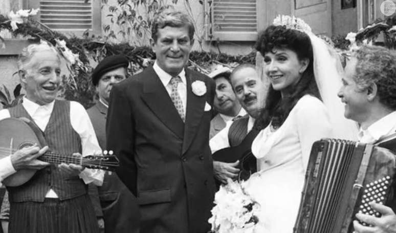 Poucos lembram, mas afastamento de Lauro Corona de novela por conta da Aids gerou importante mudan&ccedil;a em trama da Globo.