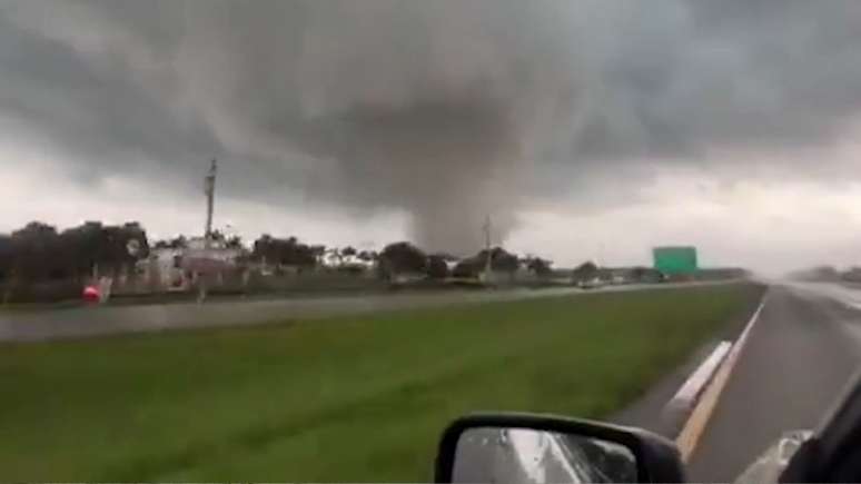 Florida: Serial tornadoes destroyed more than 100 homes