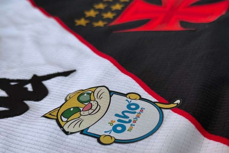 Patch na camisa do Vasco a fim de conscientizar sobre o retinoblastoma &ndash;