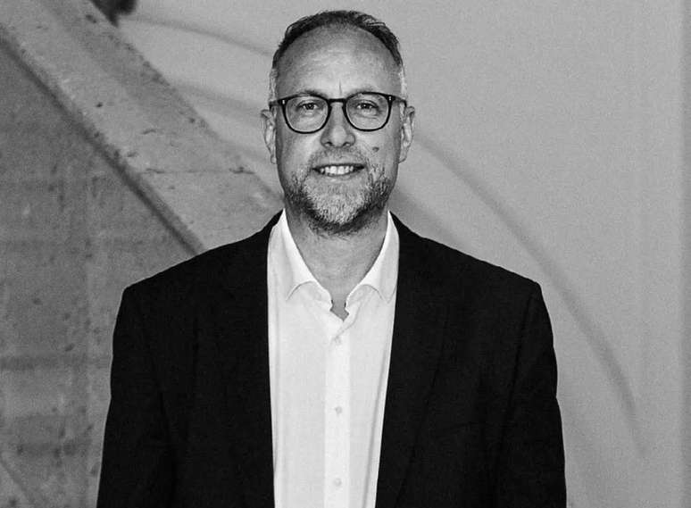 O filósofo belga Mark Coeckelbergh aborda os impactos da inteligência artificial na sociedade atual