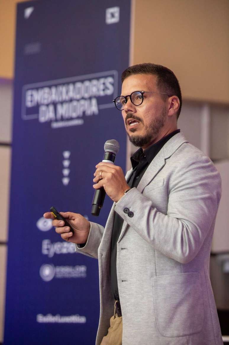 Hugo Grimaldi, Diretor M&eacute;dico da Essilor Luxotica