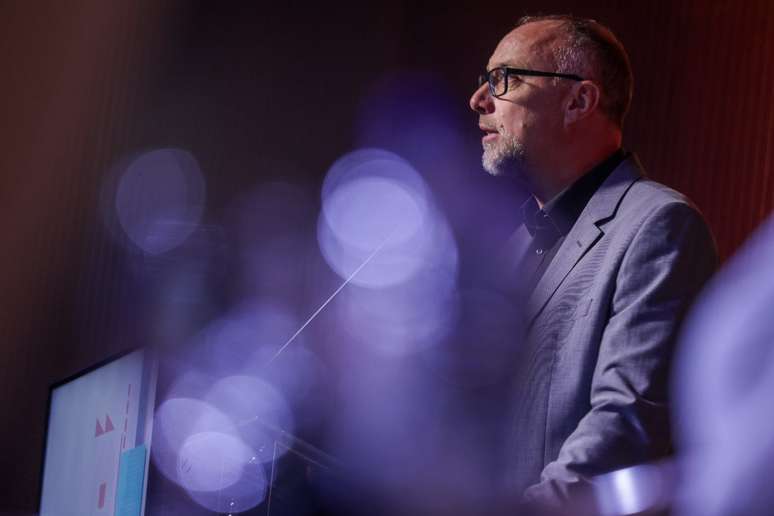 Em debate promovido pela CGI.br, Coeckelbergh falu sobre ética, democracia e IA