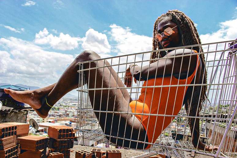 Os 20 trabalhos selecionados serão exibidos numa exposição na Galeria Risofloras, em Ceilândia, de 09 de novembro a 31 de janeiro de 2025. 