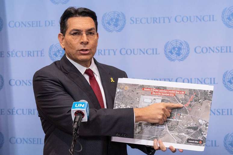 O embaixador de Israel na ONU, Danny Danon pediu que agentes da Unifil se retirem 5 km ao norte para 'evitar o perigo'