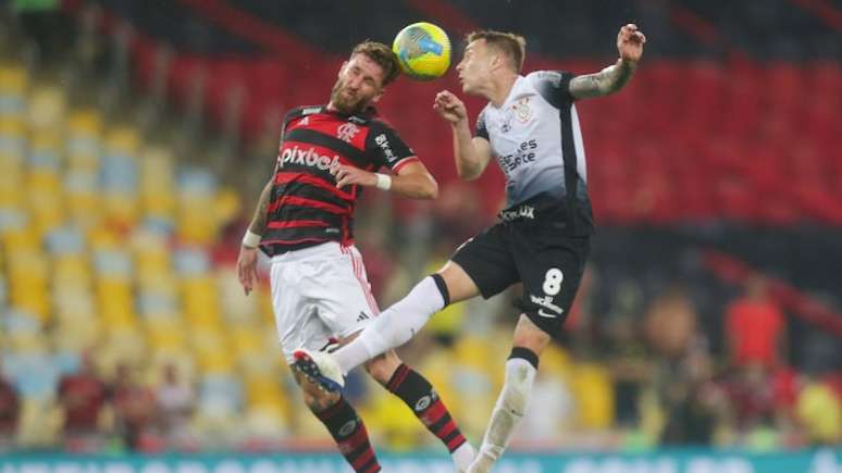 Flamengo bateu o Corinthinas por 1 a 0 no jogo de ida da semifinal, no Maracança.