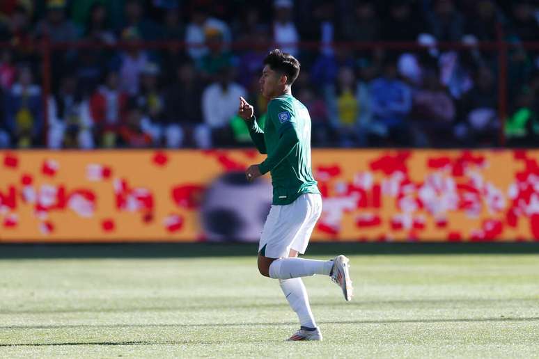 El bonito gol de Miguelito llegó en el minuto 13 del segundo tiempo.