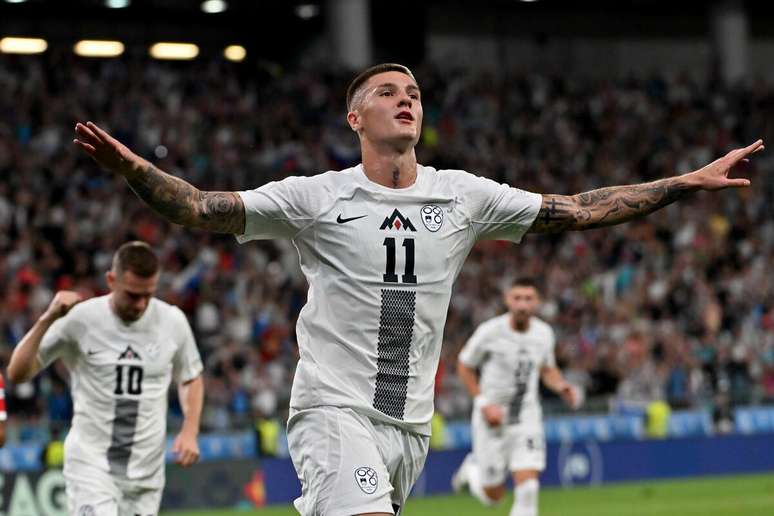 Benjamin Sesko (Eslovênia) comemorando seu gol contra a Áustria, no dia 06.09.2024 