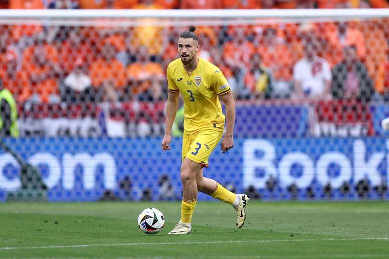 Radu Dragusin (Romênia) durante jogo contra a Holanda, no dia 02.07.2024 