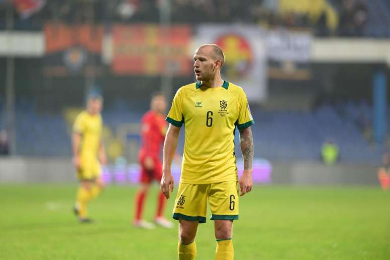 Modestas Vorobjovas (Lituânia) durante jogo contra Montenegro, no dia 16.11.2023 