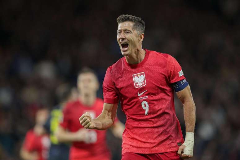 Robert Lewandowski (Polônia) comemorando seu gol contra a Escócia, no dia 05.09.2024 