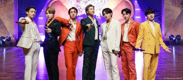 Banda de k-pop sul-coreana BTS chegou a acumular 23 recordes mundiais de streaming e engajamento nas redes sociais