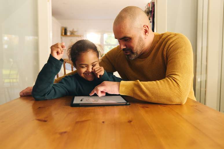 É importante saber o que os filhos estão acessando na internet