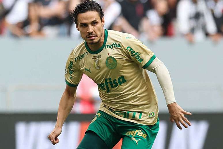 Veiga akan kembali ke lini tengah dengan cederanya Mauricio - Cesar Greco/Palmeiras