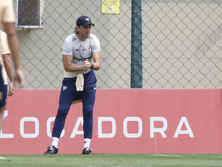 Luis Zubeldía em treinamento no São Paulo Futebol Clube