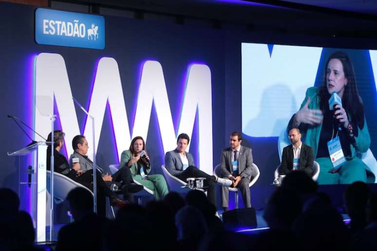 Com mediação de Bruno Romani, editor do Estadão, painel contou com as participações de Carlos Roberto Ribeiro de Carvalho, Esther Luna Colombini, Francisco Gaia, Tiago Bahia Fontana e Victor Piana.