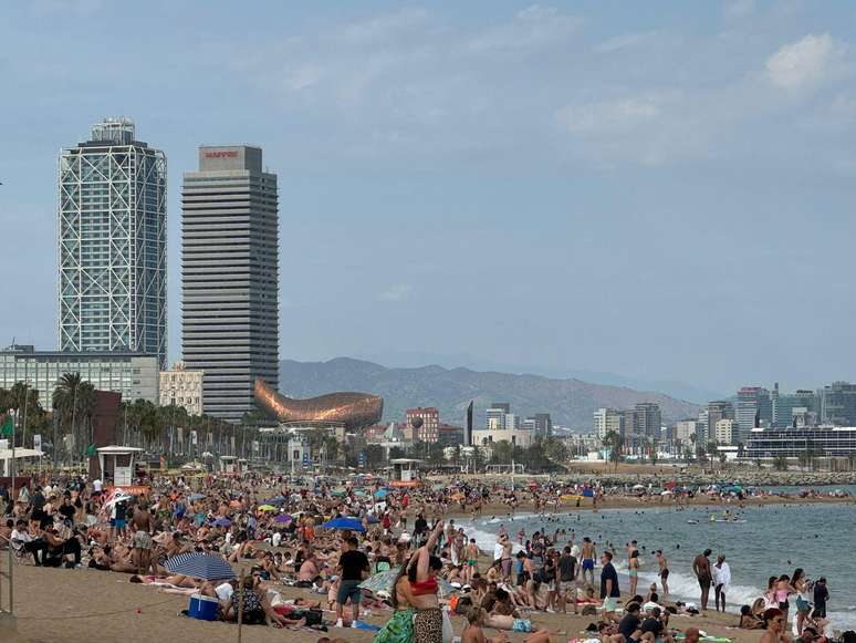 Principalmente depois das Olímpiadas de 1992, Barcelona se apresenta como uma cidade de sol e praia