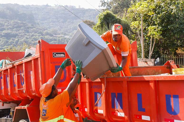 More than 20 communities welcome Bota-Fora this week; see which ones