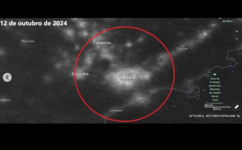 Imagens da Nasa, reproduzidas pelo Lapis, mostram São Paulo menos iluminada no dia 12 de outubro, após o apagão causada pela chuva de sexta-feira.