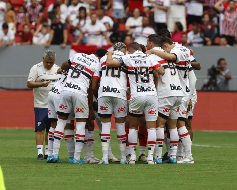 Equipe do São Paulo reunida (Photo by Rubens Chiri)