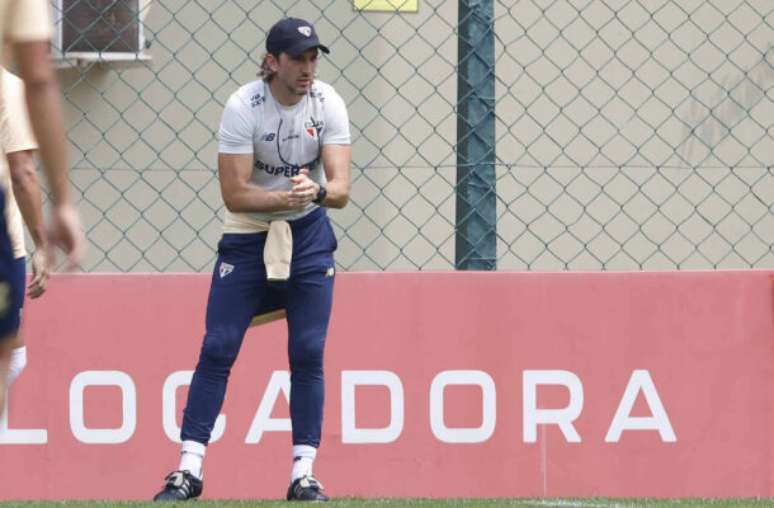 Jogo contra o Vasco se torna fundamental para o São Paulo evitar crise