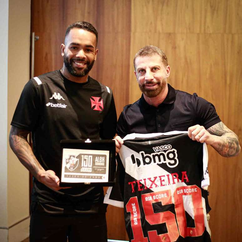 Alex Teixeira disputou 150 partidas pelo Vasco –