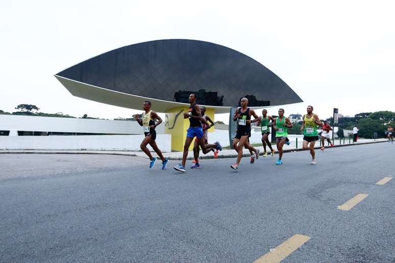 Entre as principais provas do calendário de corridas de rua do Brasil, evento esportivo está com todas as vagas esgotadas 