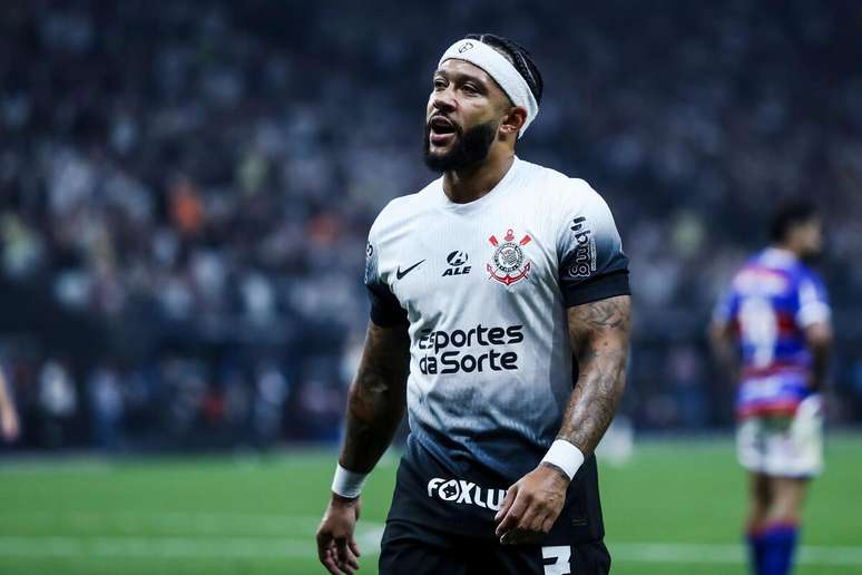 Memphis Depay (Corinthians) durante jogo contra o Fortaleza, no dia 24.09.2024 