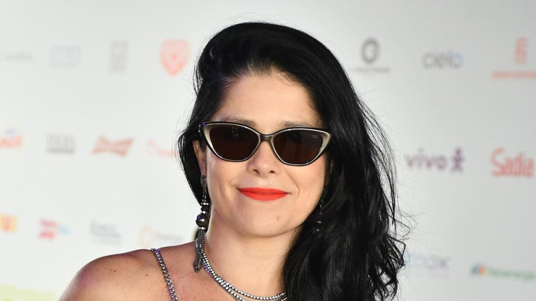 Samara Felippo comentou que é muita "ignorância e caretice" por parte das pessoas que estão criticando