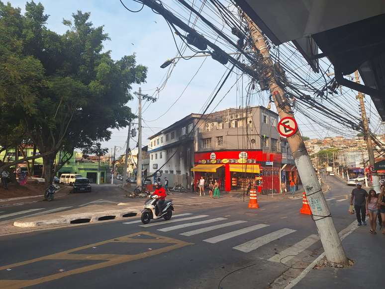 Jardim São Luís segue sem energia após apagão em São Paulo