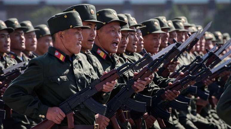 Rússia nega que soldados norte-coreanos estejam se preparando para o combate na Ucrânia (foto de arquivo).